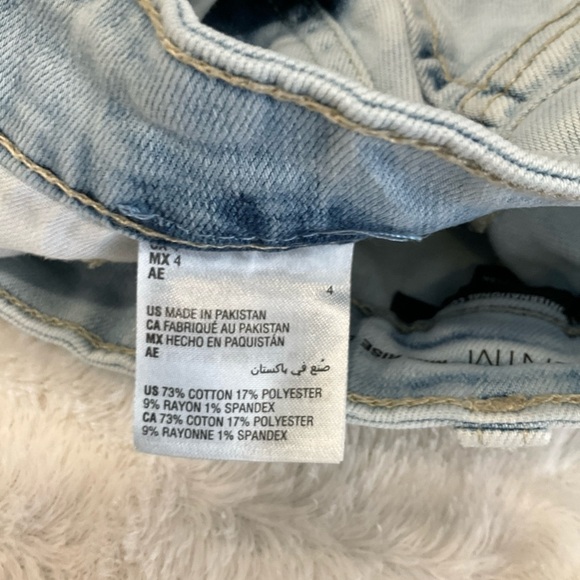 I.n.c. International Concepts Women's Skinny Light Wash Distressed Jean Size 4 - Picture 4 of 11